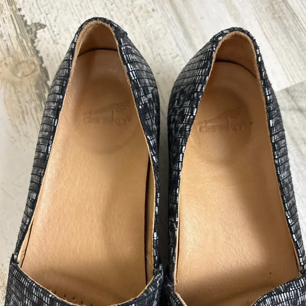 Dansko Womens 8.5 Larisa Gray Black Leopard Leather Slip-On Casual Flats